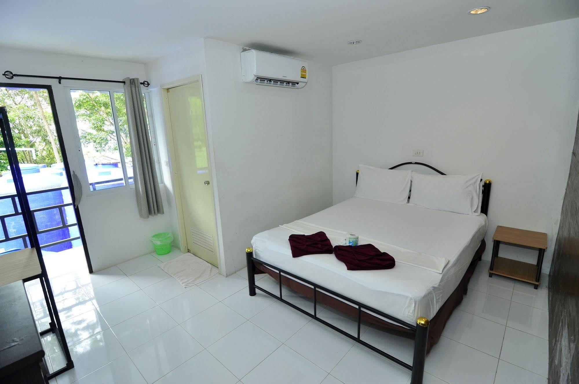 Kitty Guesthouse Phi Phi Don Exteriér fotografie